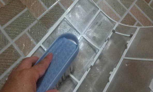 空调过滤网多久清洗一次