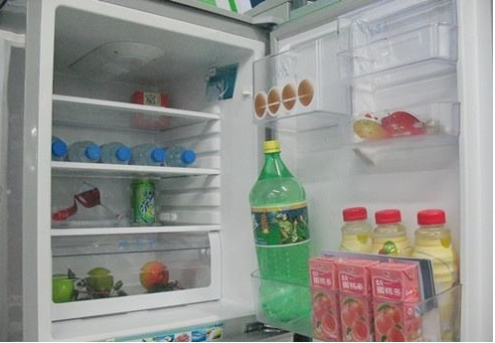 冰箱密封条发霉用小苏打怎么清洗